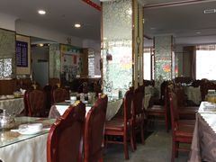 大堂-添福来墨鱼饺子 · 海鲜东北菜(大连星海·黄浦路店)