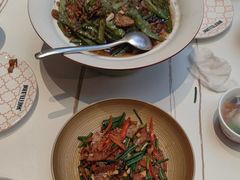 -阿瓦山寨·湘菜现炒·剁椒鱼头王(咸阳总店)