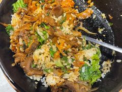 烤牛肉拌饭-大食代美食广场(迪士尼小镇店)
