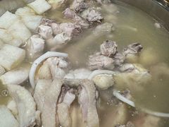 -烹然四季椰子鸡火锅(姚家园万象汇店)