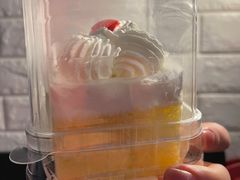 -红宝石·鲜奶小方·海派西点房(莘庄龙之梦店)