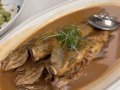 葱油野化大黄鱼-品海楼·大连海胆锅贴馆(东港店)