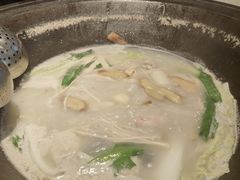 -陈大锅·岳阳鱼馆·地道岳阳菜(美食街店)