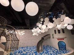 -涨巢·潮玩水疗局