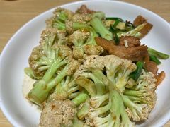 -关东小磨东北菜(上海长风大悦城店)