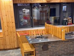 -屯老二农家铁锅炖·行业领军者(梅江店)