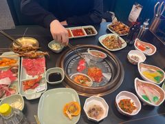 -梨花甄选自助烤肉(小寨原力场店)