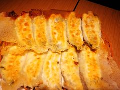 -阿洪锅贴王(小吃城店)