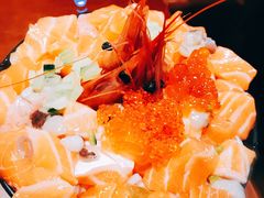 三文鱼火山丼-魔丼屋(日月光店)