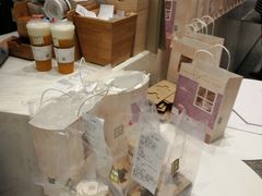 零售区-奈雪的茶(市百一店)