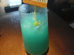 -卡普里披萨·牛扒·下午茶