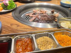 -明洞阿姨·韩式酱蟹烤肉·创意料理(三元桥店)