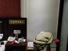 -怡莱酒店(上海大学店)