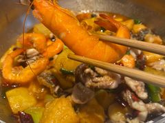 -七欣天香辣蟹火锅(闵行浦江欢乐颂店)