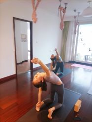 -Yvon yoga 瑜伽·精准体态管理中心
