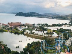 -七彩云南欢乐世界