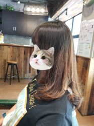 -PE SALON