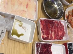 -杨老板·海鲜集市火锅·鲜切牛肉(中防万宝店)