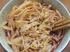 -牡丹广场薛栓子擀面皮大王