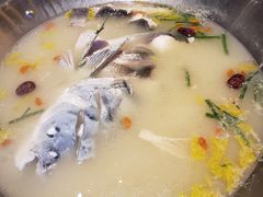 -红牌美蛙鱼头火锅(万辉国际广场店)