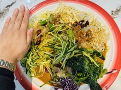 -老码头黑皮肘子锅包肉(赣水路店)