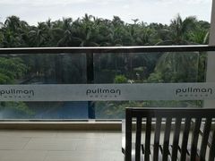 -三亚湾海居铂尔曼度假酒店