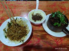 -华兴街自力面店