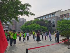 -上海师范大学附属中学(三林校区)
