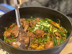 精选肋排焖面-金豆角砂锅焖面(安贞店)