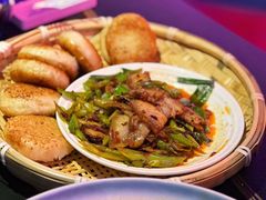 -粉墨特色菜·烧烤音乐酒馆