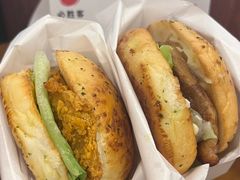 -必胜客(联投东方店)