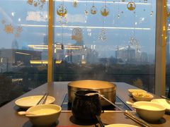 靠窗位-捞王锅物料理(上海世茂广场店)