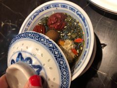 -巴四老城区炭火蛙锅(张江店)