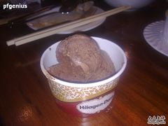 3球哈根达斯-BISTROFIORE美伊娜(伊犁南路店)