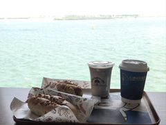 -抱抱地球咖啡馆(国家海洋博物馆店)