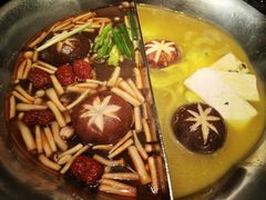 -湊湊火锅·茶憩(打浦桥日月光店)