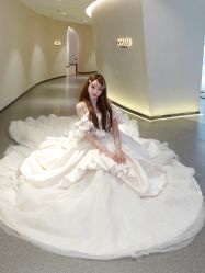 -城市花园婚纱摄影