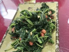 拌山野菜-北京龙庆四季香农家饭庄·灶台鱼·碳烤虹鳟鱼(龙庆峡店)