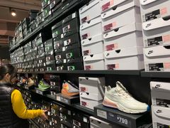 -NIKE上海青浦优选体验店