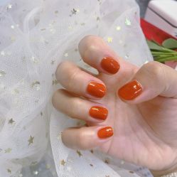-蜜丝卡伦美甲美睫半永久