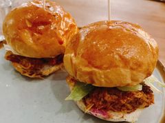 手撕猪肉汉堡-RAC BAR(安福路店)