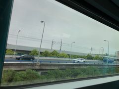 -龙阳路磁悬浮列车总站-停车场