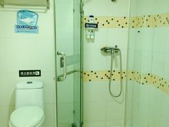 -7天酒店(上海江宁路地铁站玉佛寺店)