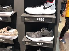 -NIKE上海青浦优选体验店