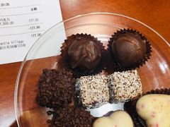 -VENCHI 闻绮(上海佛罗伦萨小镇店)