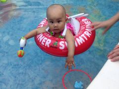 -乐悠游亲子游泳俱乐部