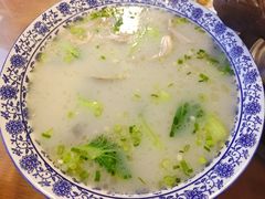 -九寨沟石锅鱼(沣峪口二十年店)