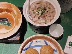 -费大厨辣椒炒肉(太平老街店)