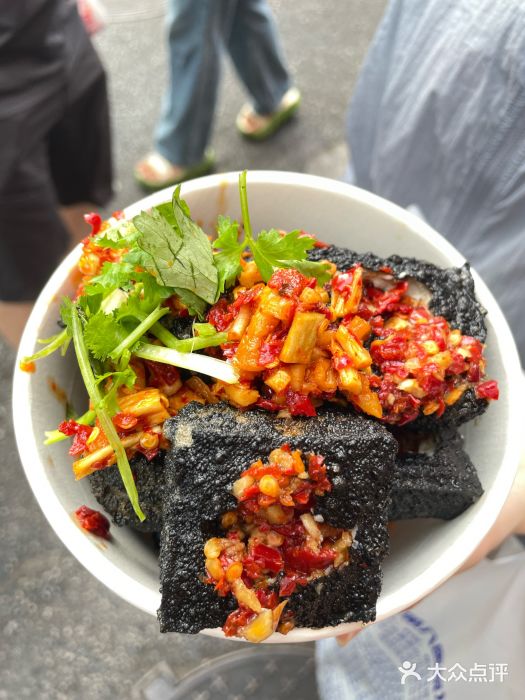 黑色经典臭豆腐·湖南特产(步行街店)图片