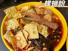 -龍城柳州螺蛳粉(群星路店)